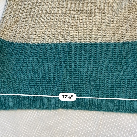 John + Jenn Color Block Lightweight Teal Retro Style Boxy Sweater size Small - Picture 9 of 14